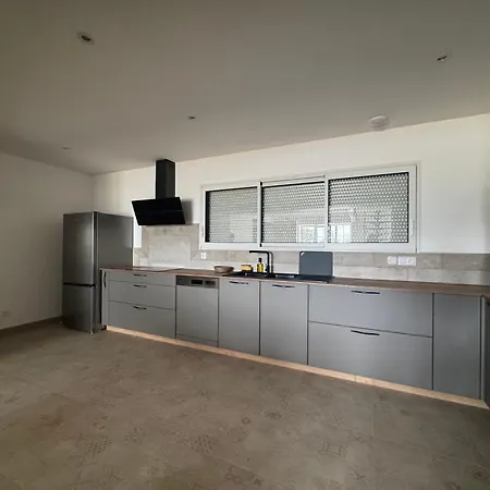 La Pagaille Nyaraló *